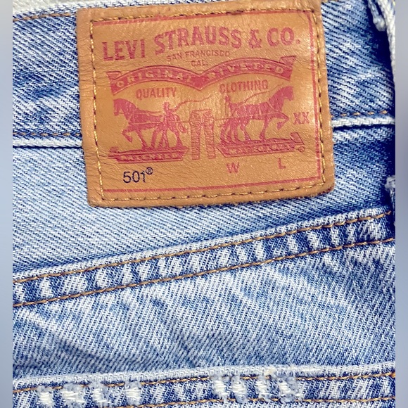 LEVIS 501 Vintage Straight-Leg Stonewashed Blue Distressed Denim Jeans Sz. 25 - Picture 8 of 14